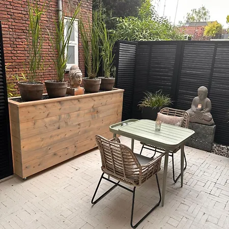 Zen Bed and Breakfast 4*