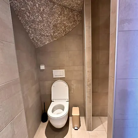 Zen Oda ve Kahvaltı 4*