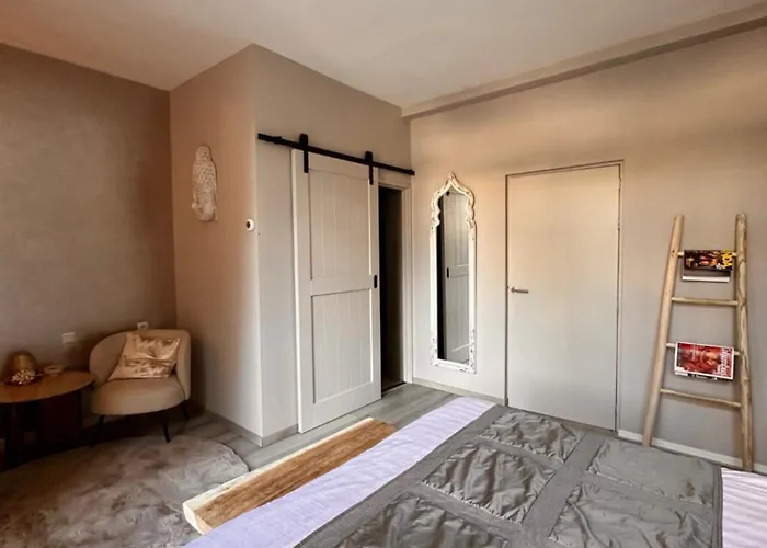 Bed & Breakfast Zen 4*